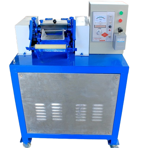 Automatic plastic palletizer machine stacking plastic bags in an industrial production line