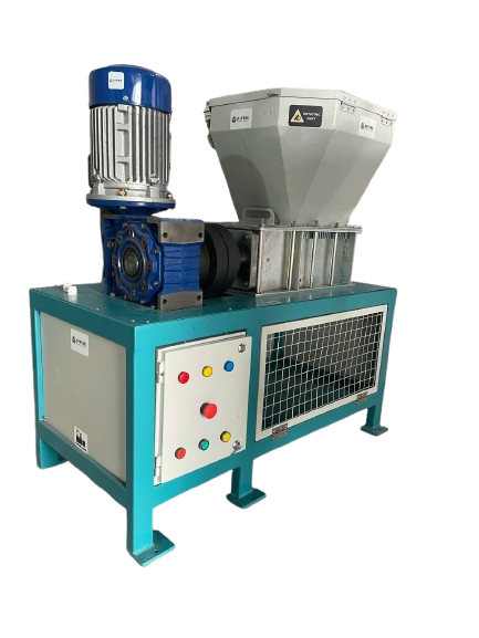 Industrial plastic shredder machine for recycling plastic waste